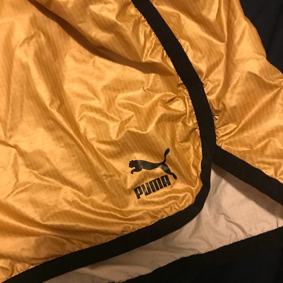 Puma Gold Shorts - Picture 2 of 6